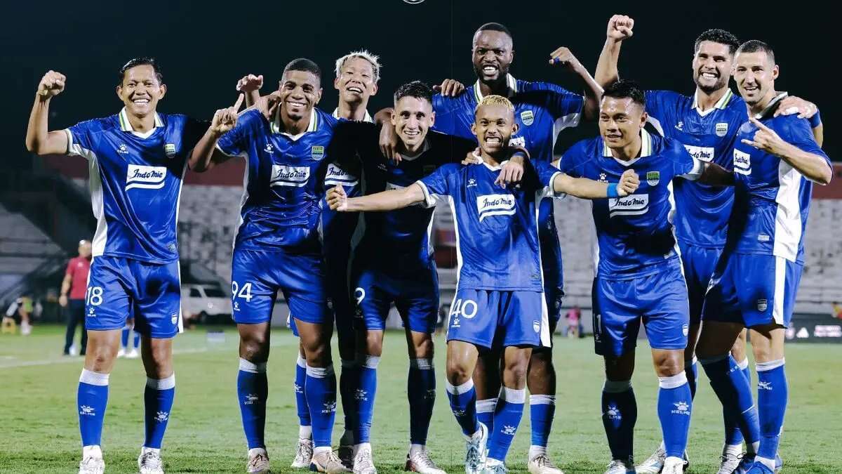 Persib vs PSM: Tantangan Juara Bertahan dalam Super League 2026-2027 Persib vs PSM: Tantangan Juara Bertahan dalam Super League 2026-2027