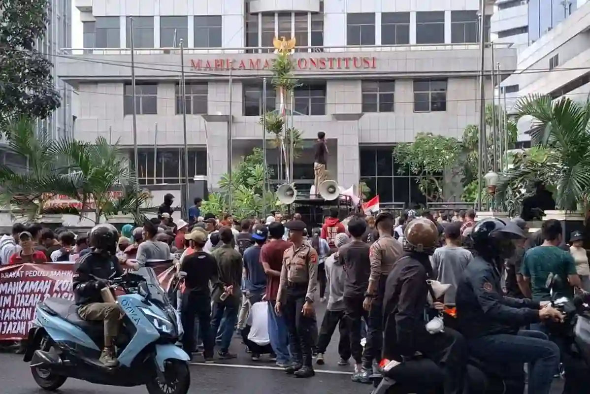Gugatan Frasa Pengadilan Tinggi dalam UU Kepailitan Gugatan Frasa Pengadilan Tinggi dalam UU Kepailitan
