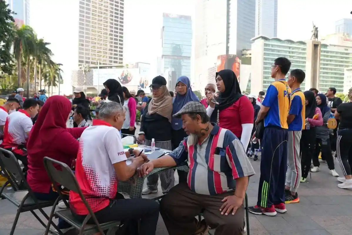 Pelayanan Kesehatan Gratis TNI Menyambut HUT ke-81 Pelayanan Kesehatan Gratis TNI Menyambut HUT ke-81