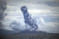 Asal Usul Dentuman Keras Saat Erupsi Anak Krakatau