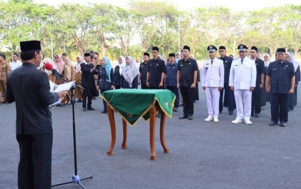Pelantikan Pejabat Pemkot Cirebon dan Pesan Wali Kota Pelantikan Pejabat Pemkot Cirebon dan Pesan Wali Kota