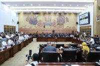 Perubahan Undang-Undang Kadin dan Implikasinya Perubahan Undang-Undang Kadin dan Implikasinya
