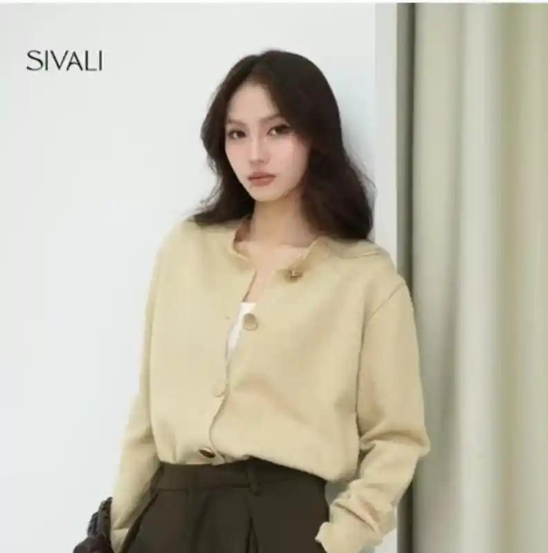 Gaya Simpel yang Menawan dengan Cardigan Sivali Gaya Simpel yang Menawan dengan Cardigan Sivali
