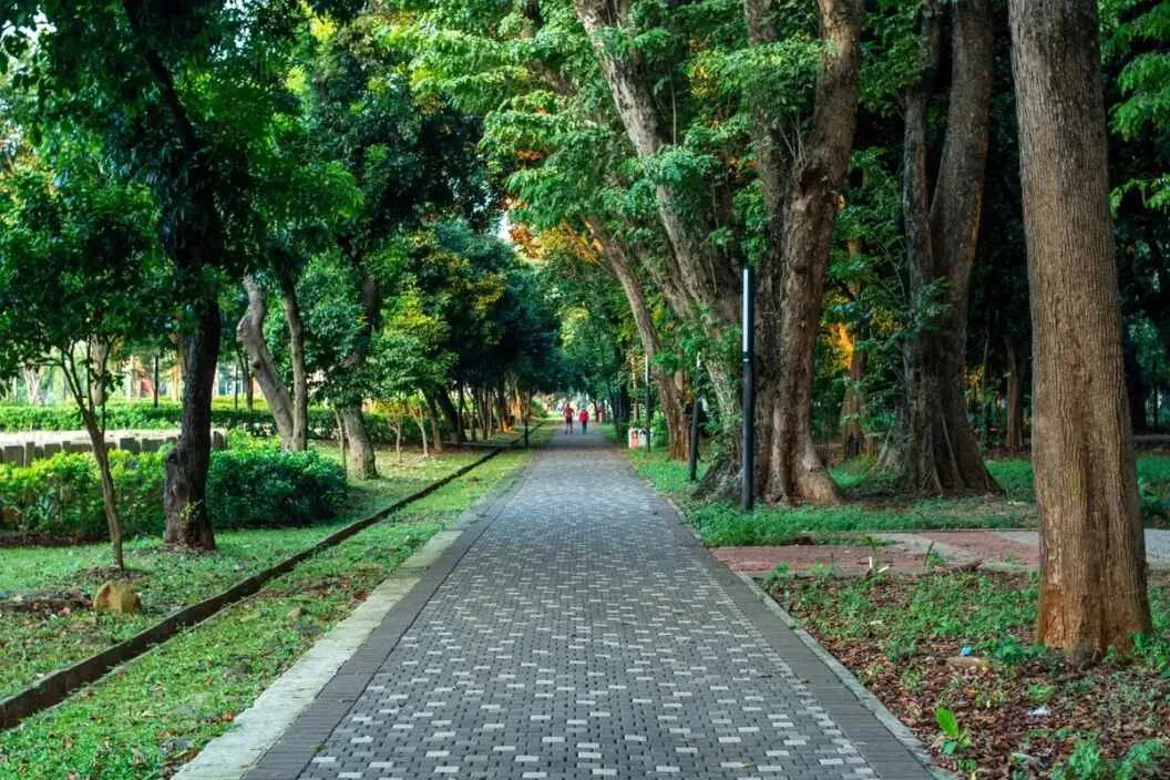 Alternatif Wisata Malam di Jakarta: Lima Taman 24 Jam Alternatif Wisata Malam di Jakarta: Lima Taman 24 Jam