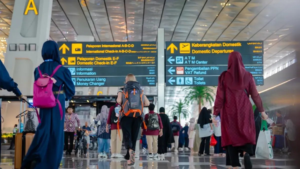 Pembukaan Kembali Tiga Bandara Setelah Penutupan Akibat Erupsi Pembukaan Kembali Tiga Bandara Setelah Penutupan Akibat Erupsi