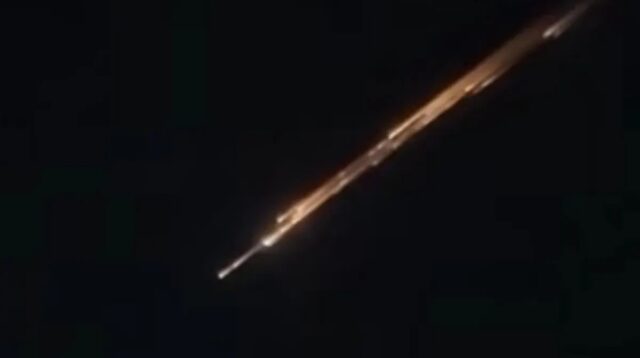 Fenomena Aneh di Gorontalo: Kilatan Meteor dan Dentuman Misterius