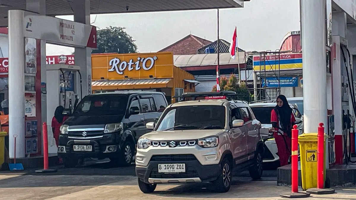 Dampak Mengemudi dengan Bensin Hampir Kosong: Risiko yang Perlu Diketahui Dampak Mengemudi dengan Bensin Hampir Kosong: Risiko yang Perlu Diketahui