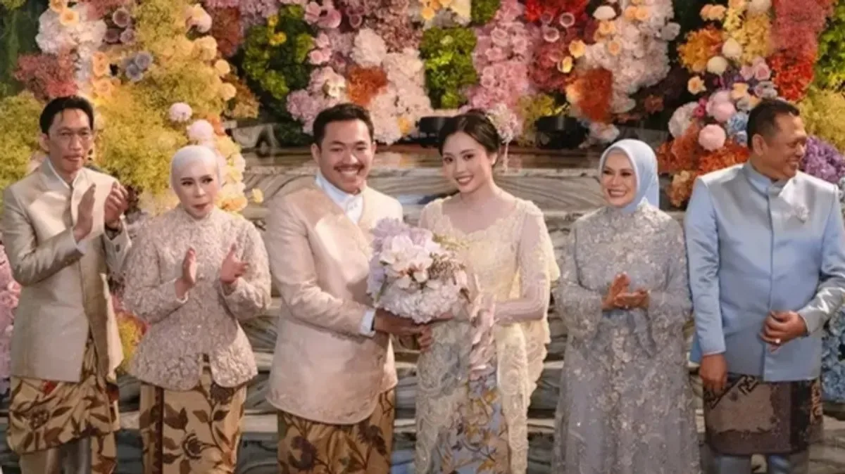 Profil Abe Hoed: Karya dan Perjalanan Menemukan Cinta Profil Abe Hoed: Karya dan Perjalanan Menemukan Cinta