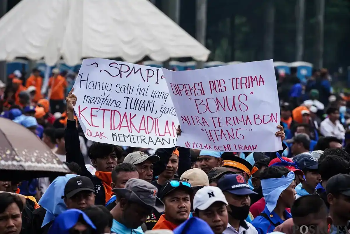 Informasi Tentang Aksi Unjuk Rasa di Gedung DPR Hari Ini