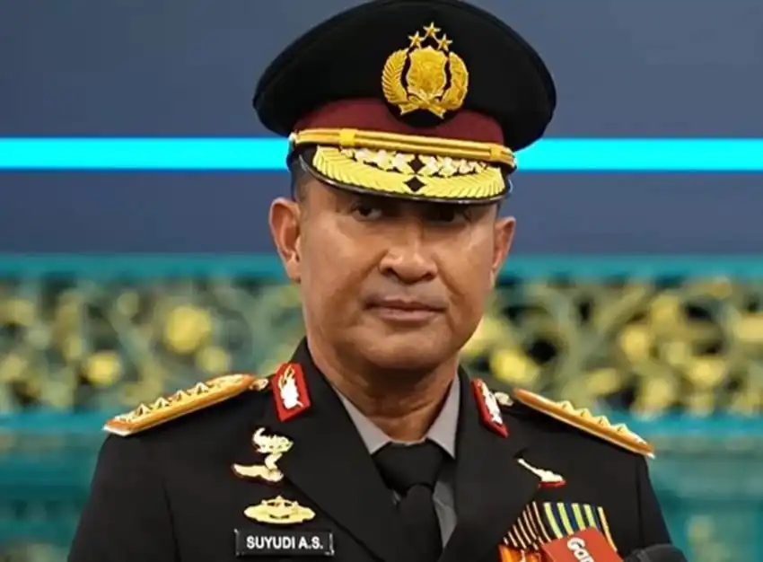 Mutasi Perdana Kapolri Suyudi Mencakup 88 Perwira, Dua Brigjen Dapat Posisi Strategis Mutasi Perdana Kapolri Suyudi Mencakup 88 Perwira, Dua Brigjen Dapat Posisi Strategis