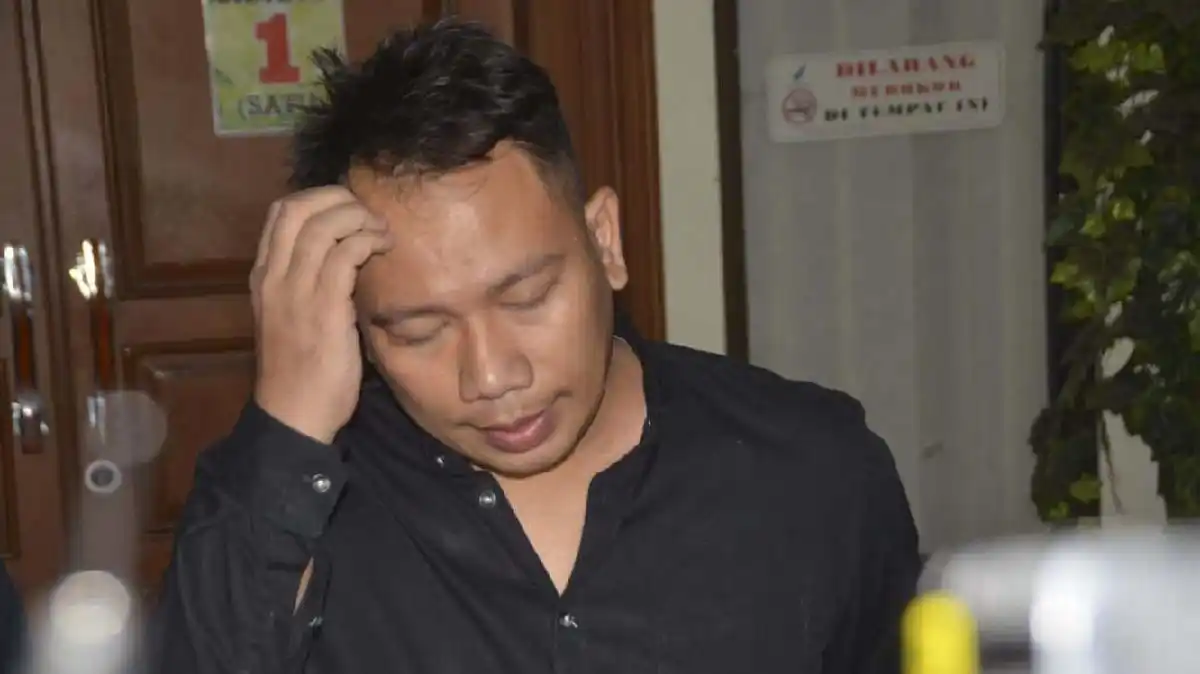 Kronologi Dede Sunandar Tumbang dalam Laga Tinju Melawan Vicky Prasetyo Kronologi Dede Sunandar Tumbang dalam Laga Tinju Melawan Vicky Prasetyo