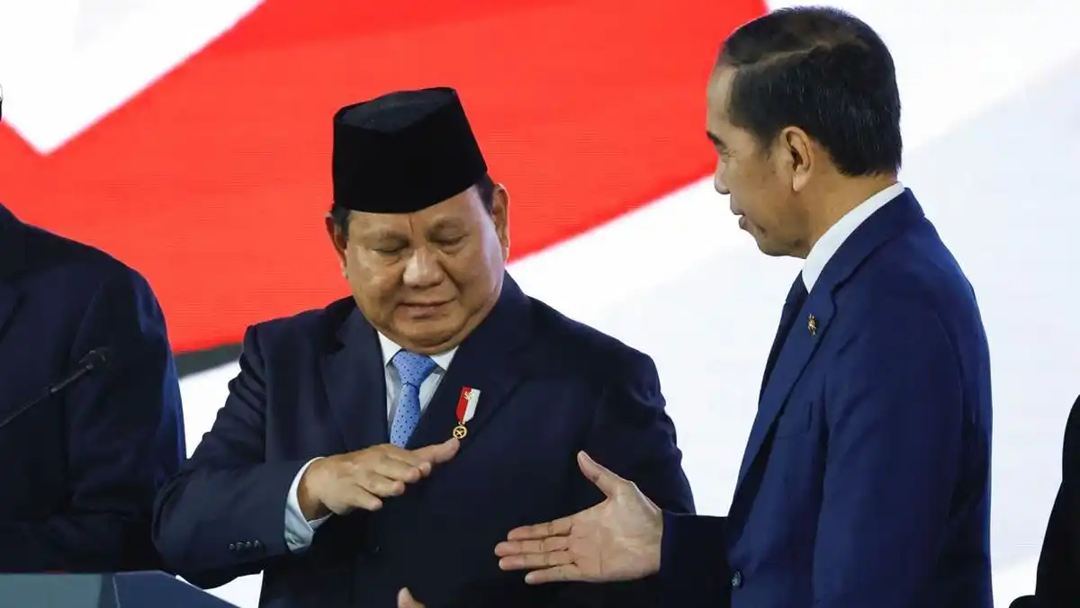 Jokowi Ungkap Isi Pertemuan Dua Jam dengan Prabowo di Kertanegara
