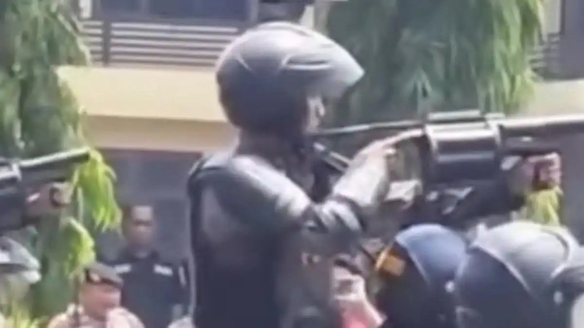 Gas Air Mata Latihan Pengendalian Massa Masuk Kelas, Sejumlah Siswa di Cilegon Dirawat