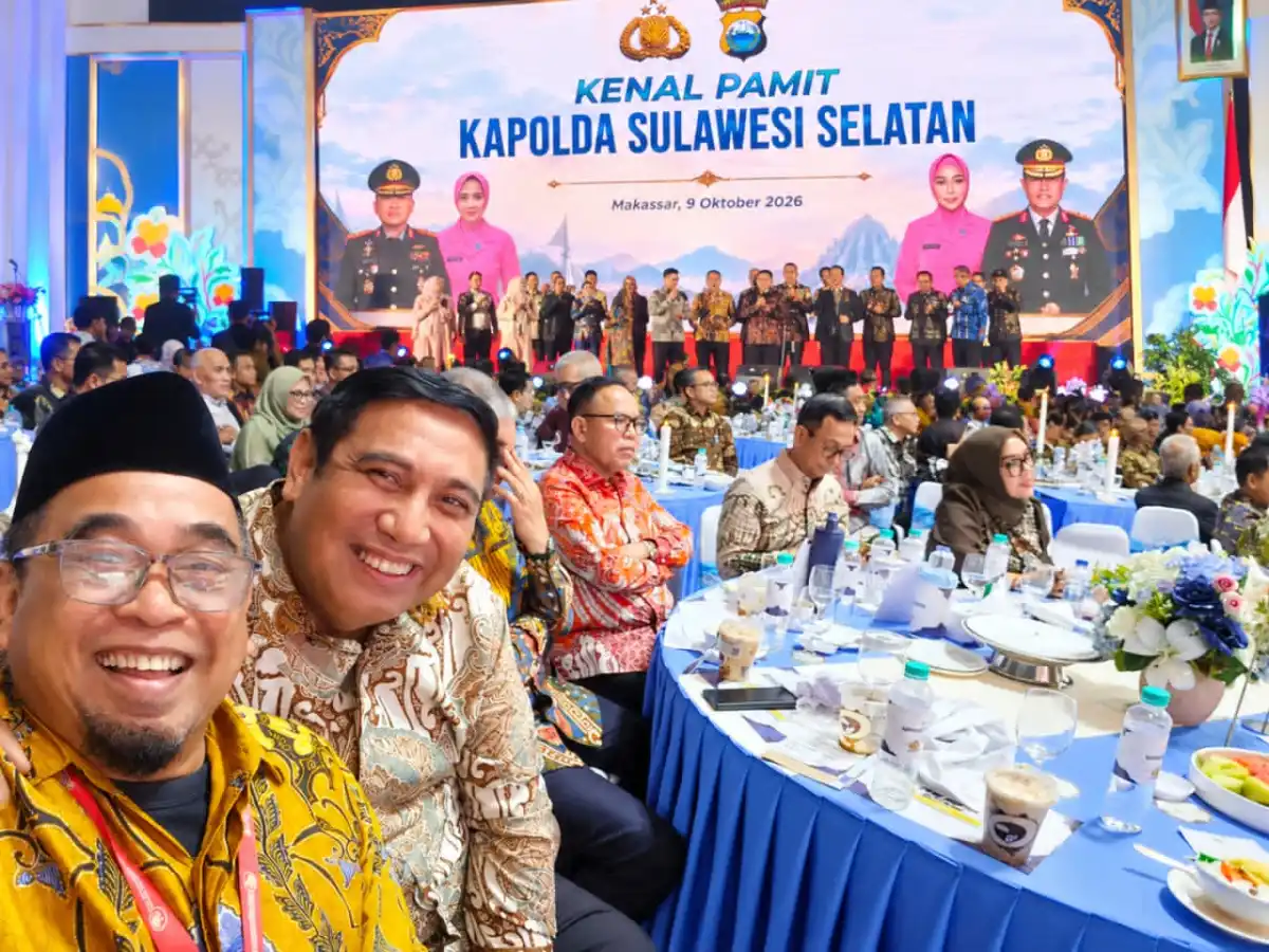 Pergantian Kepemimpinan Polda Sulsel Disaksikan Kepala Daerah dan Pimpinan Media Pergantian Kepemimpinan Polda Sulsel Disaksikan Kepala Daerah dan Pimpinan Media