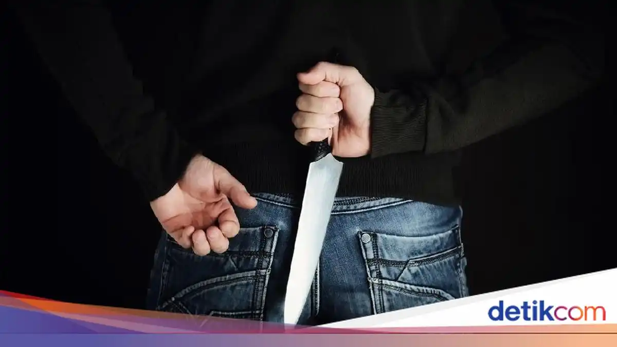 Ayah Tewas Saat Melerai Anak yang Menyerang Kepala Desa di Ogan Ilir Ayah Tewas Saat Melerai Anak yang Menyerang Kepala Desa di Ogan Ilir