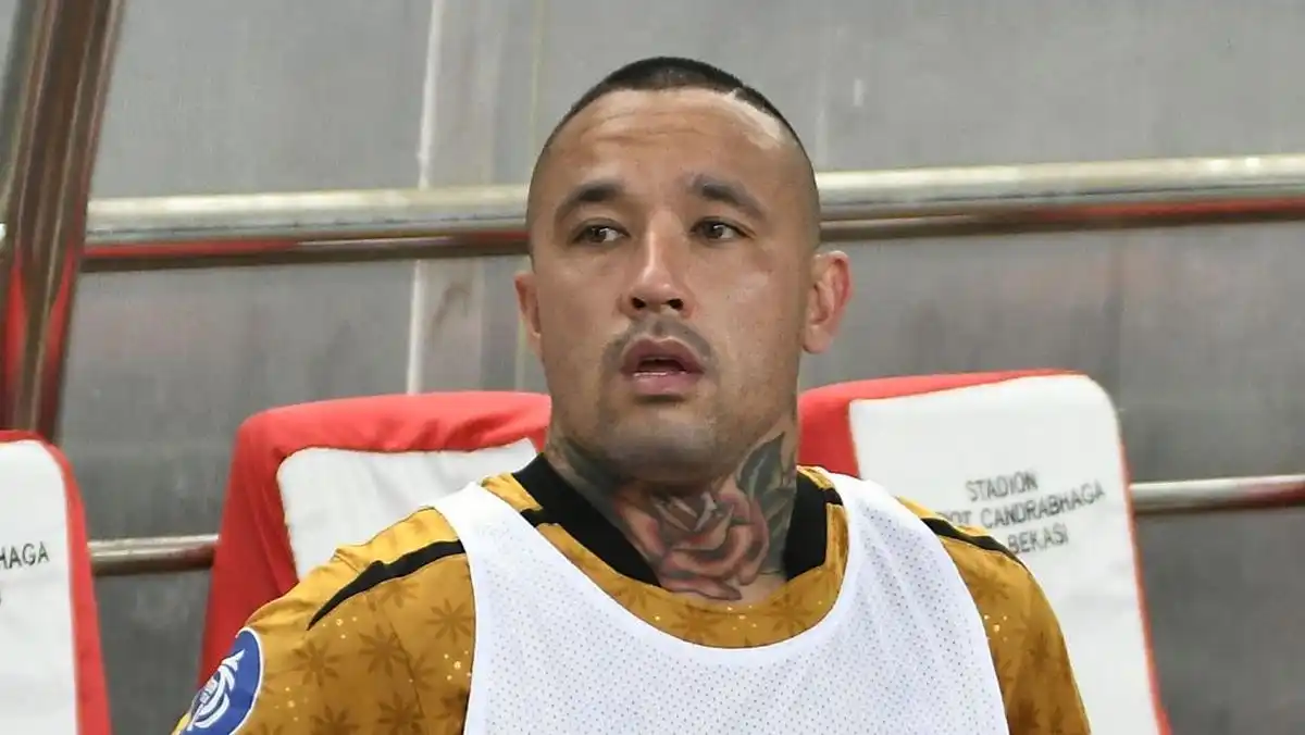Pengalaman Radja Nainggolan Beradaptasi dengan Kehidupan di Indonesia Pengalaman Radja Nainggolan Beradaptasi dengan Kehidupan di Indonesia