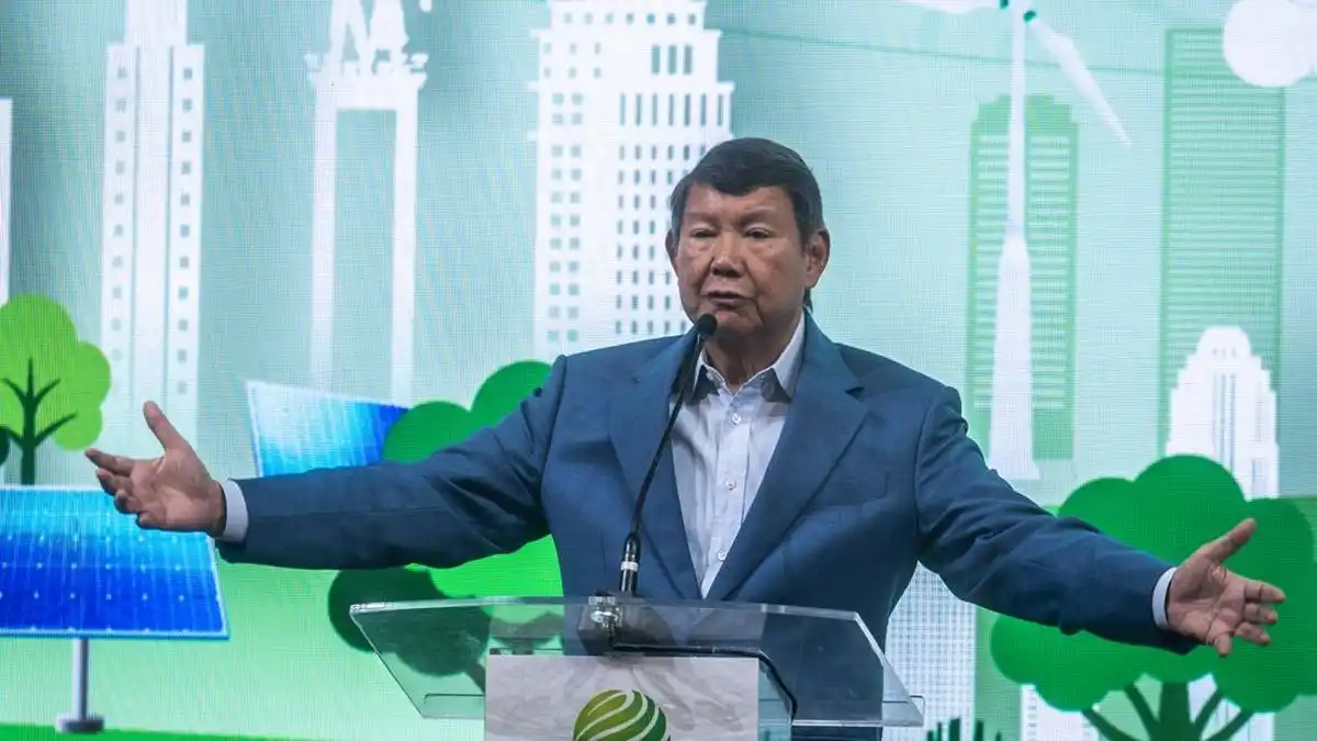 Rencana Ponsel dan Rekening Digital Gratis bagi Warga yang Baru Berusia 17 Tahun