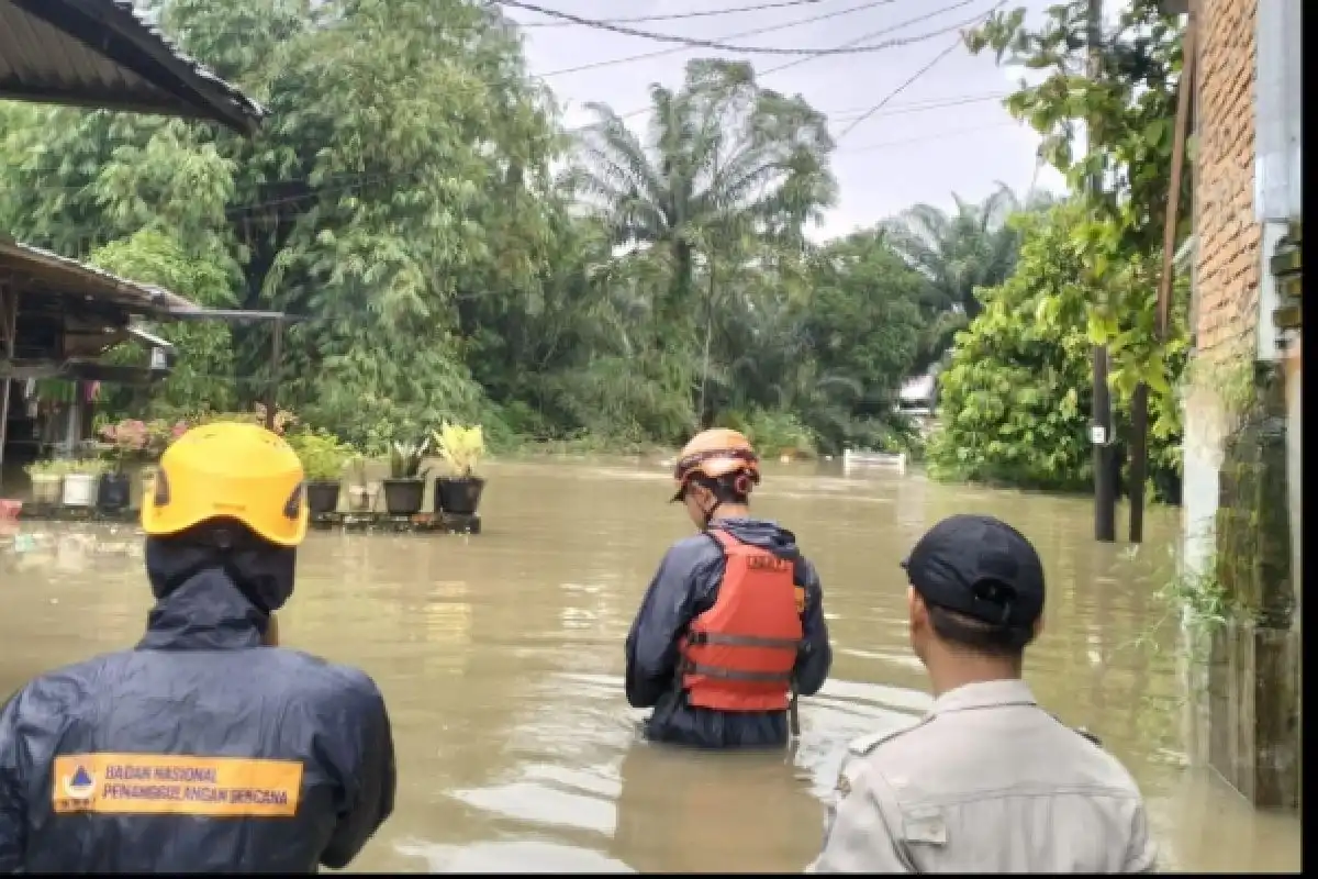 Banjir di Binjai Berdampak pada 1.222 Kepala Keluarga Banjir di Binjai Berdampak pada 1.222 Kepala Keluarga