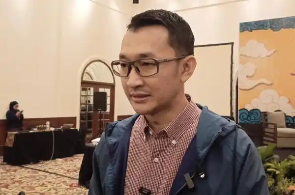 KPK Amankan 14 Orang dalam OTT di Lingkungan BNPB, Sita Uang dan Logam Mulia KPK Amankan 14 Orang dalam OTT di Lingkungan BNPB, Sita Uang dan Logam Mulia