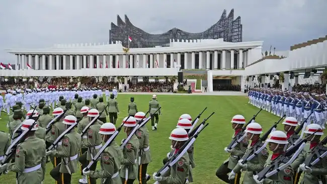 Kabut Asap Karhutla Menyelimuti IKN, Pemadaman Terus Diupayakan