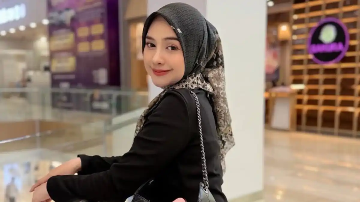 Ria Ricis Jalani Perawatan di IGD Usai Diare Berulang Ria Ricis Jalani Perawatan di IGD Usai Diare Berulang