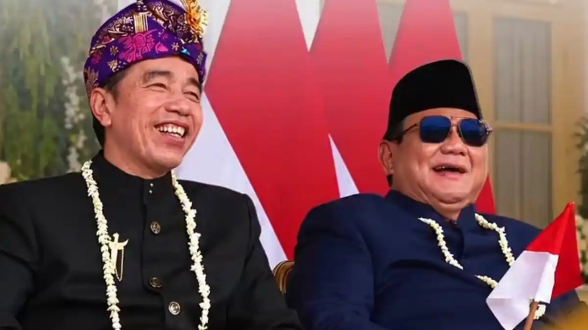 Jokowi Doakan Kesehatan dan Kekuatan Prabowo pada Ulang Tahun ke-75