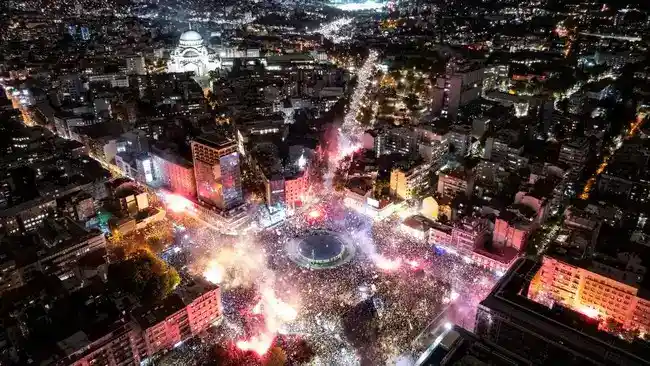 Kampanye Mahasiswa Serbia Uji Kekuatan Politik Menjelang Pemilu Kampanye Mahasiswa Serbia Uji Kekuatan Politik Menjelang Pemilu