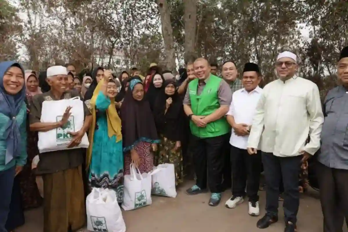 PKB Minta Pengawalan Penanganan Karhutla dan Salurkan Bantuan di Banjarbaru PKB Minta Pengawalan Penanganan Karhutla dan Salurkan Bantuan di Banjarbaru