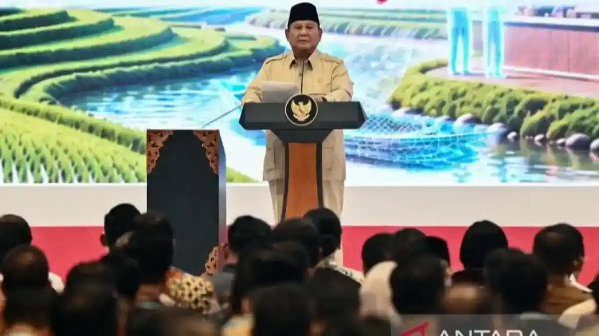Prabowo Soroti Kekurangan Program MBG dan Perintahkan Penindakan Tegas Prabowo Soroti Kekurangan Program MBG dan Perintahkan Penindakan Tegas