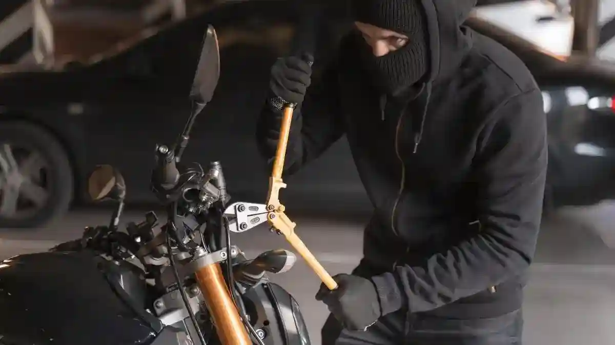 Polisi Tangkap Terduga Pencuri Motor di Kemang, Airsoft Gun Disita