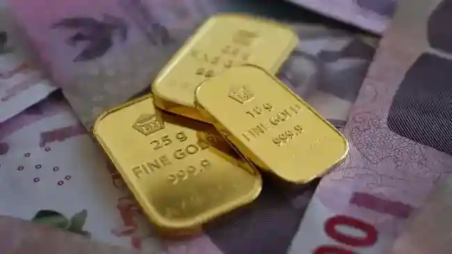 Emas Tertahan Usai Keputusan The Fed, Harga Perak Ikut Melemah