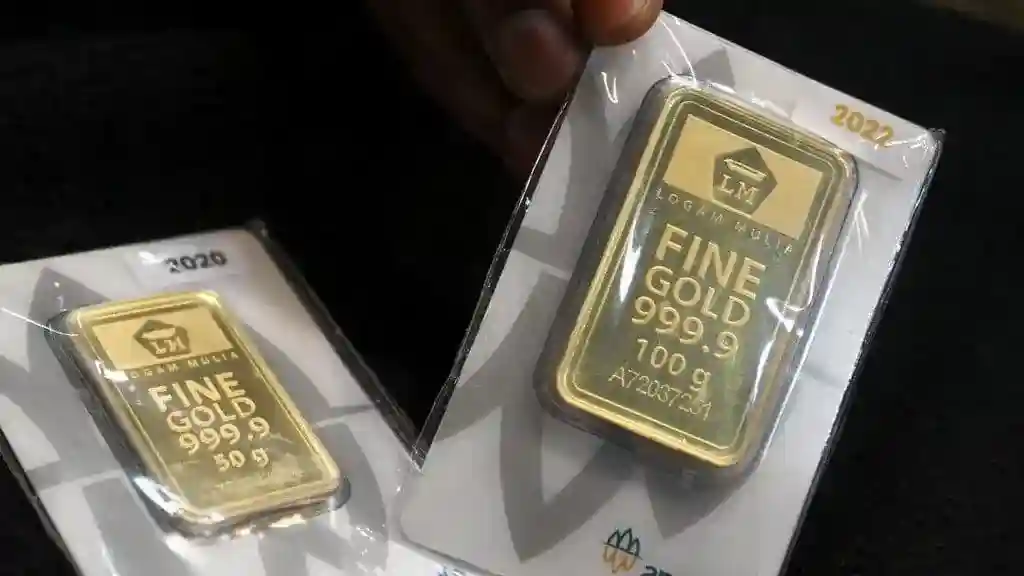 Harga Emas Antam Terkoreksi pada 29 Oktober, Buyback Ikut Turun