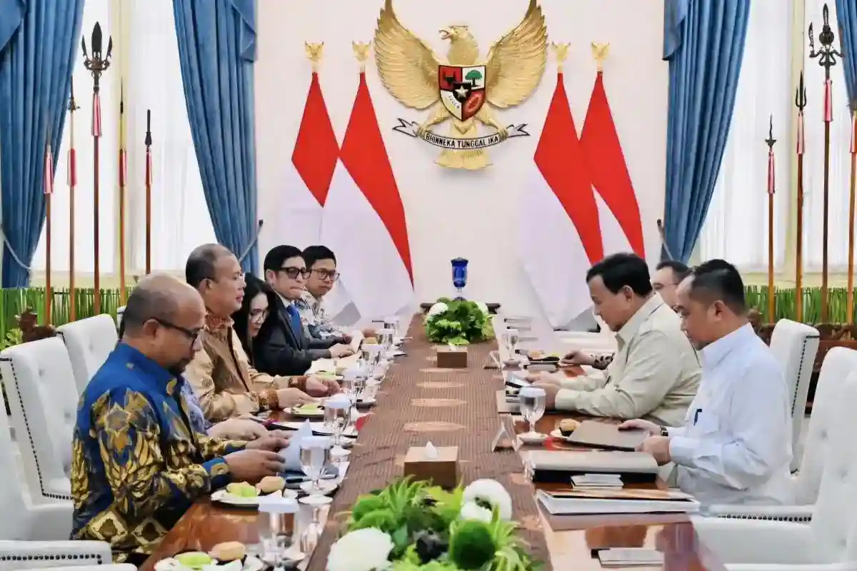 Prabowo Bahas RUU Satu Data Indonesia bersama Tim Gabungan