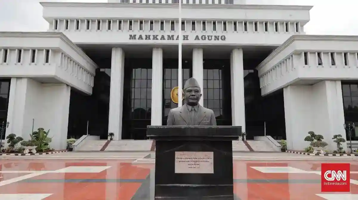 Kasasi MA Kabul, Status Suket Pendidikan Gibran Dipersoalkan