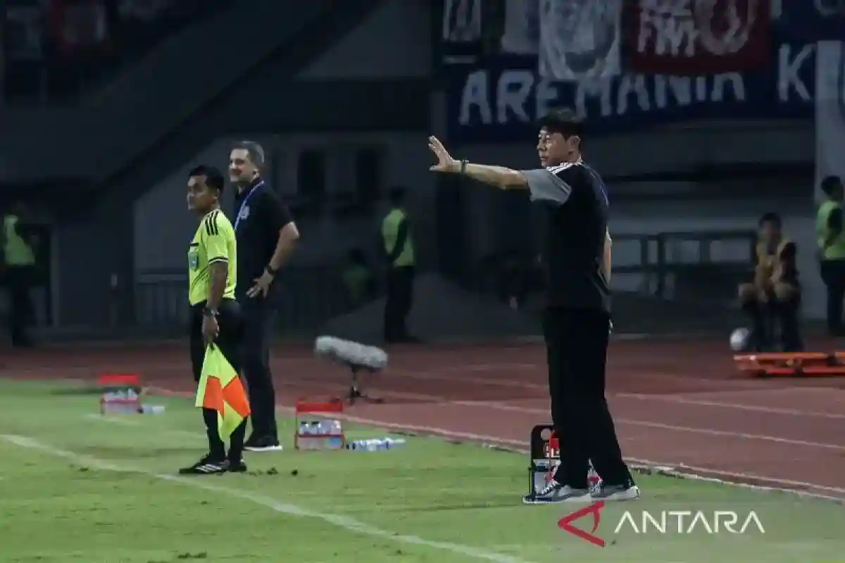 Shin Tae-yong Soroti Kondisi Rumput JIS di Tengah Keterbatasan Kandang Persija