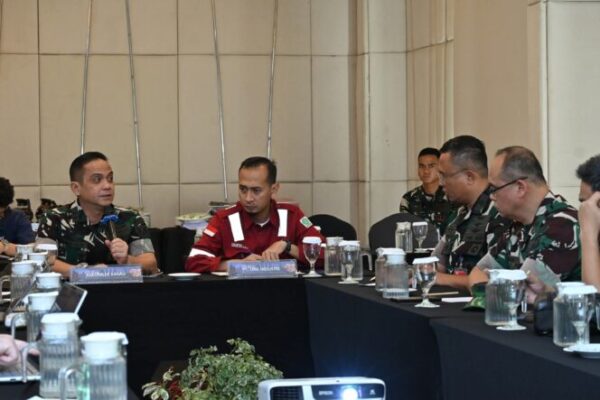 
Perkuat Sistem Pertahanan Udara, Askomlek Kasau Tinjau Pembangunan Satuan Radar Banjarbaru