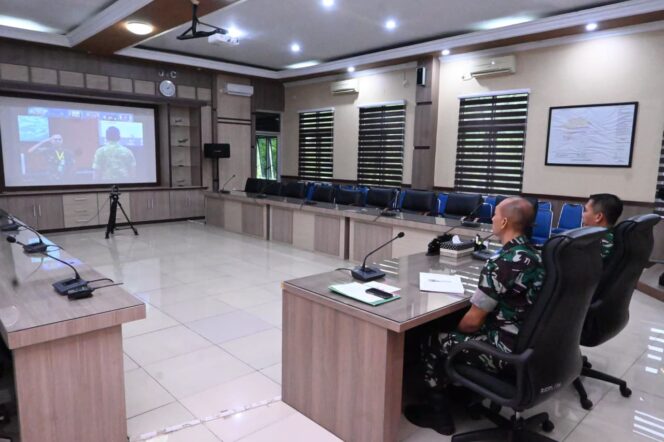 
Danlanud Sultan Hasanuddin Ikuti FGD Reformulasi Gerilya Udara Hadapi Perang Berlarut