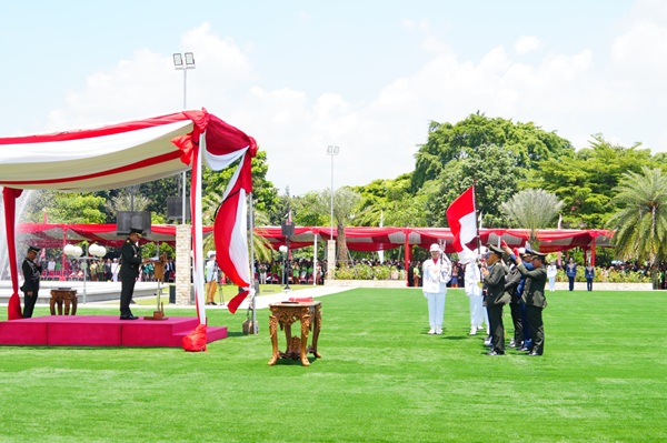 Panglima TNI Lantik 796 Perwira Prajurit Karier TNI Reguler dan Progsus TA 2026